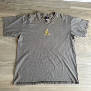 Nike Air‎ Jordan Embroidered Jumpman Logo T-Shirt Vintage Gray Yellow Size XL